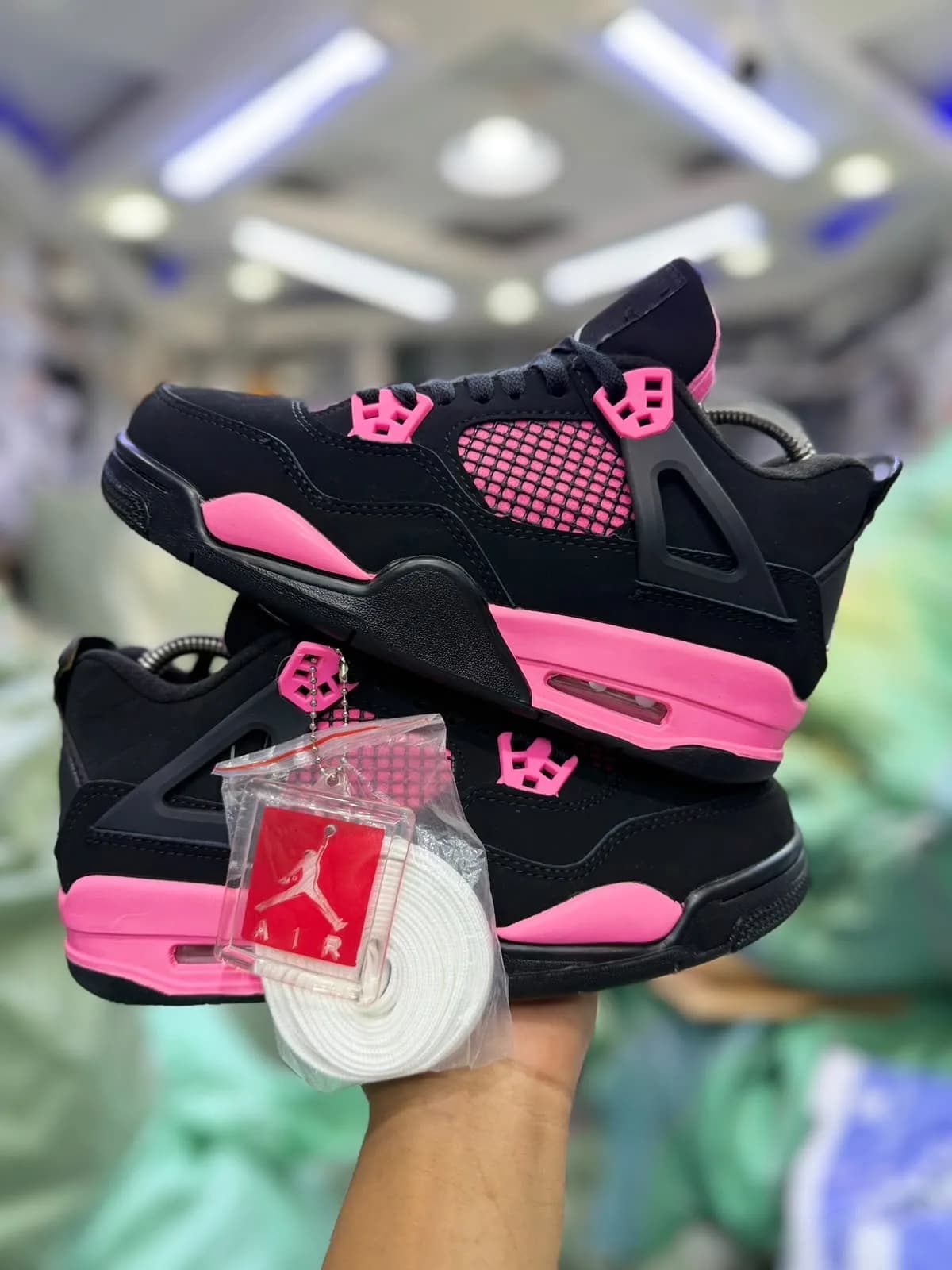 Air Jordan 4