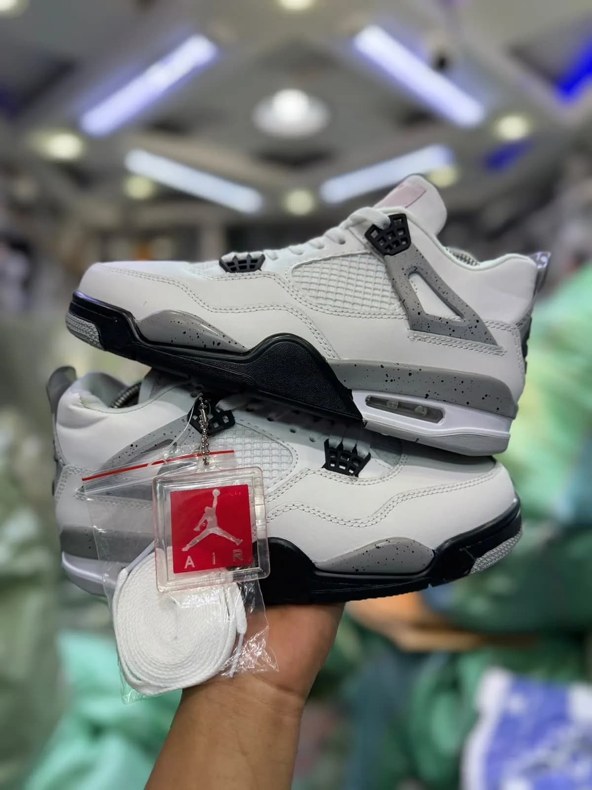 Air Jordan 4